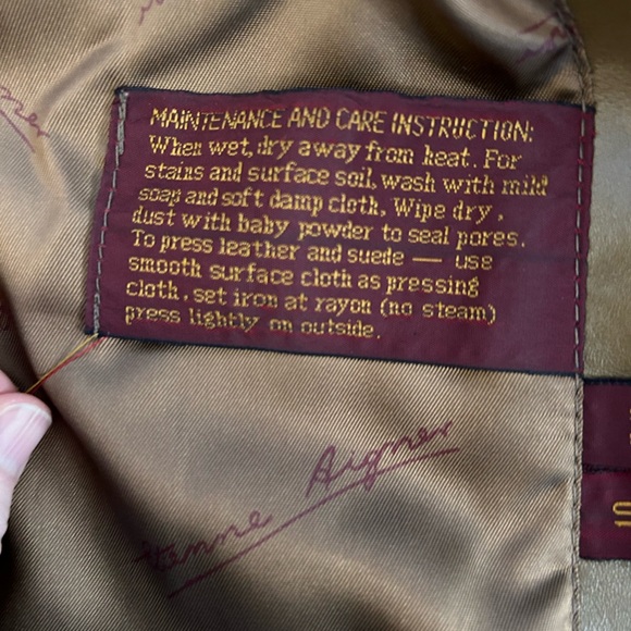 Women's Brown Leather Jacket - Picture 6 of 11